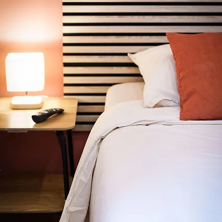 Stud Terra 2pers Wifi Center *